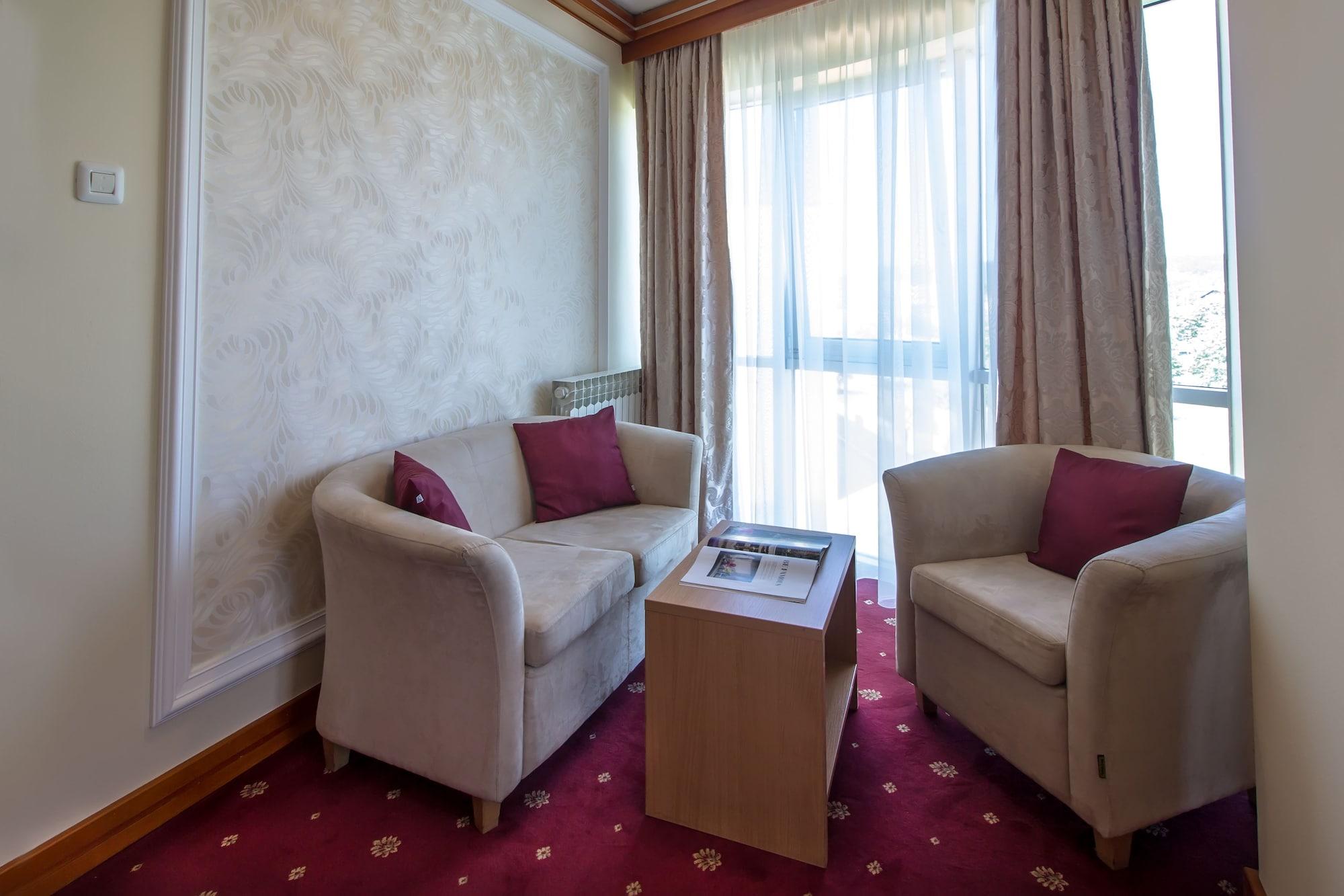 Hotel Cezar Баня-Лука Экстерьер фото