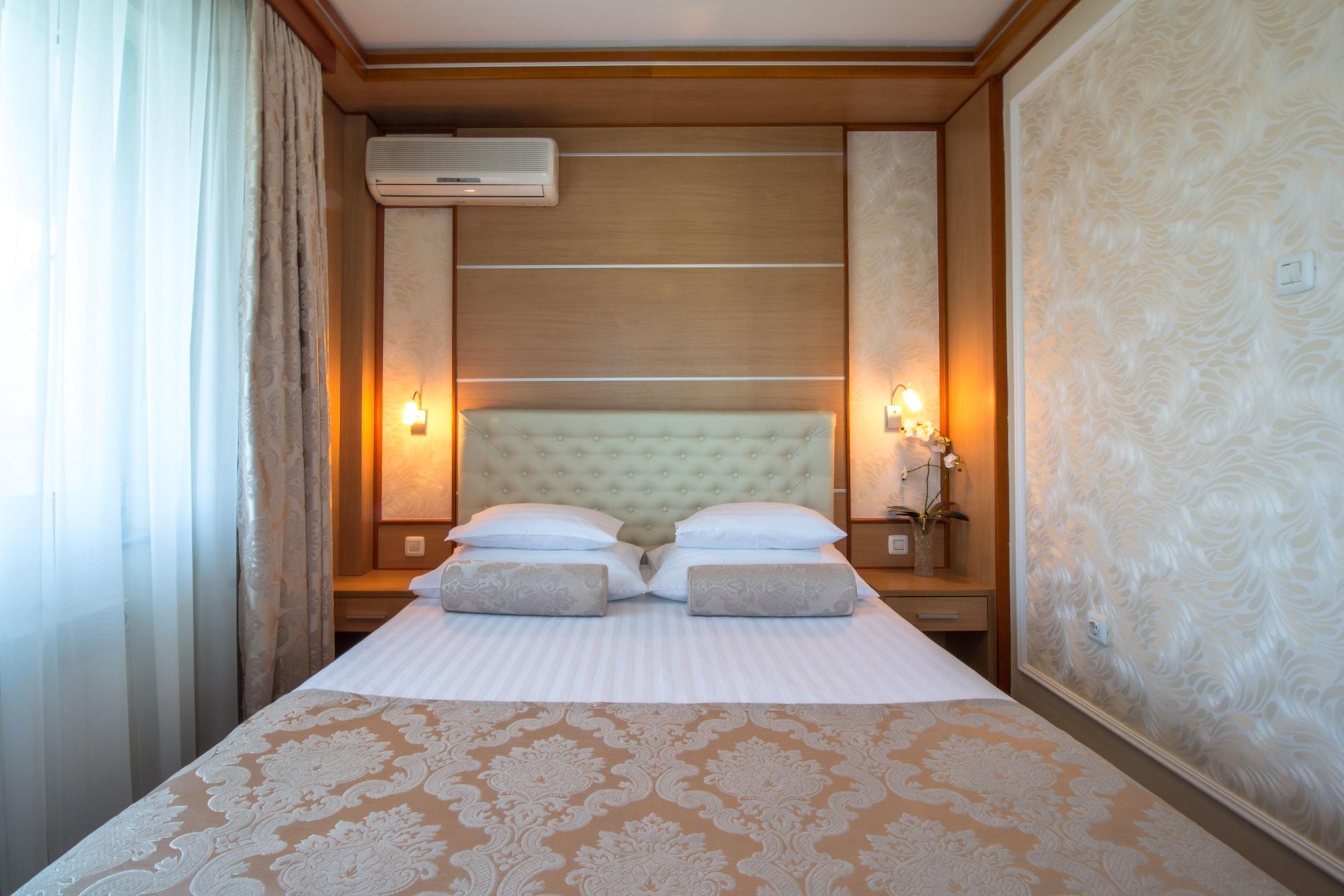 Hotel Cezar Баня-Лука Экстерьер фото
